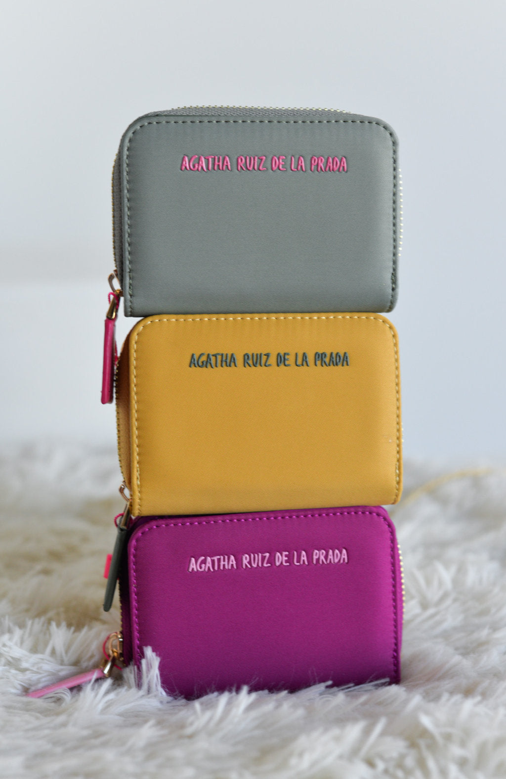 N22406 - - Agatha Ruiz de la Prada